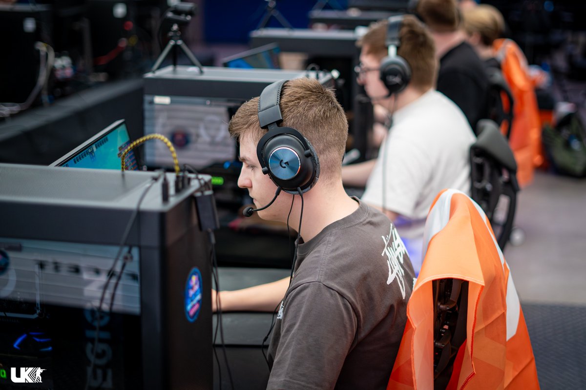 🇬🇧 UKCSGO (@ukcsgo) on Twitter photo Locked in👊
5 minutes until game start🕑
<a href="/GONXTGG/">NXT</a> v 28AvgAge ⚔️
🎙️- <a href="/indexCS/">index</a> <a href="/TIMMOcs/">Tim 'TIMMO' Musters</a> 
📺- ttv/UKICircuit
📸- <a href="/GrimyRannarr/">Freddie</a> Locked in👊
5 minutes until game start🕑
<a href="/GONXTGG/">NXT</a> v 28AvgAge ⚔️
🎙️- <a href="/indexCS/">index</a> <a href="/TIMMOcs/">Tim 'TIMMO' Musters</a> 
📺- ttv/UKICircuit
📸- <a href="/GrimyRannarr/">Freddie</a>