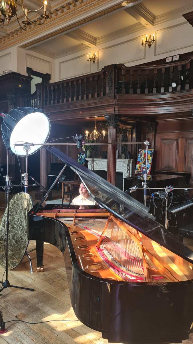 🎬 Just wrapped something INCREDIBLE with the most amazing <a href="/YamahaMusicLDN/">Yamaha Music London</a> and the amazing filming team at The Cellar Door

Can’t wait to share more soon 👀🎹

#TuneInWithGeorgio #MusicEducation #BTS