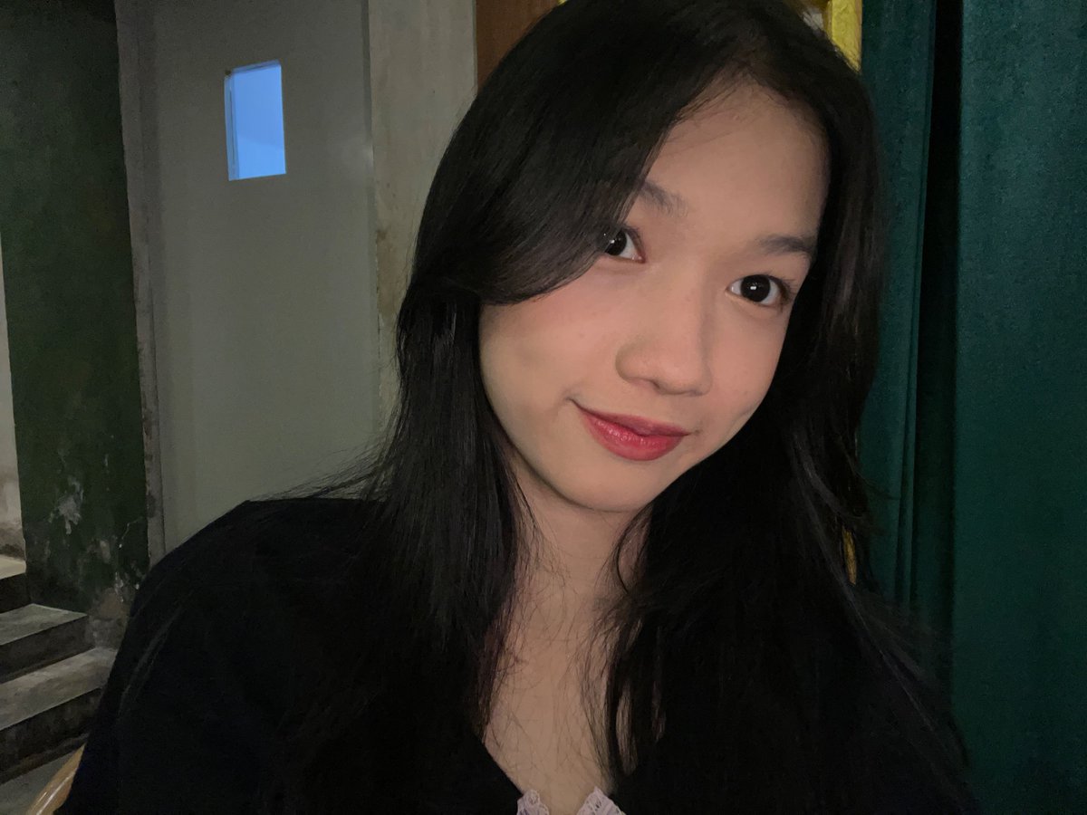 Ekin_JKT48's tweet photo. kalo aku jadi kata, aku bakal jadi makan https://t.co/4knY3hxLDn