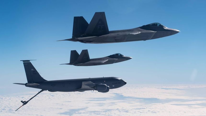TheMaineWonk's tweet photo. 🚨 JUST IN: US MOBILIZING F-16s, F-22s and F35s 

SOURCE: @TheAviationist

https://t.co/yMZ38VFlz6