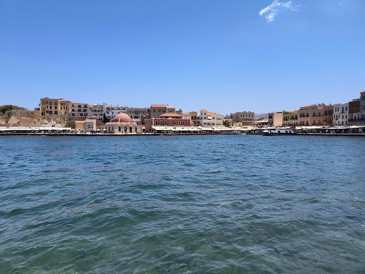 Lunch on the harbour side, Chania...