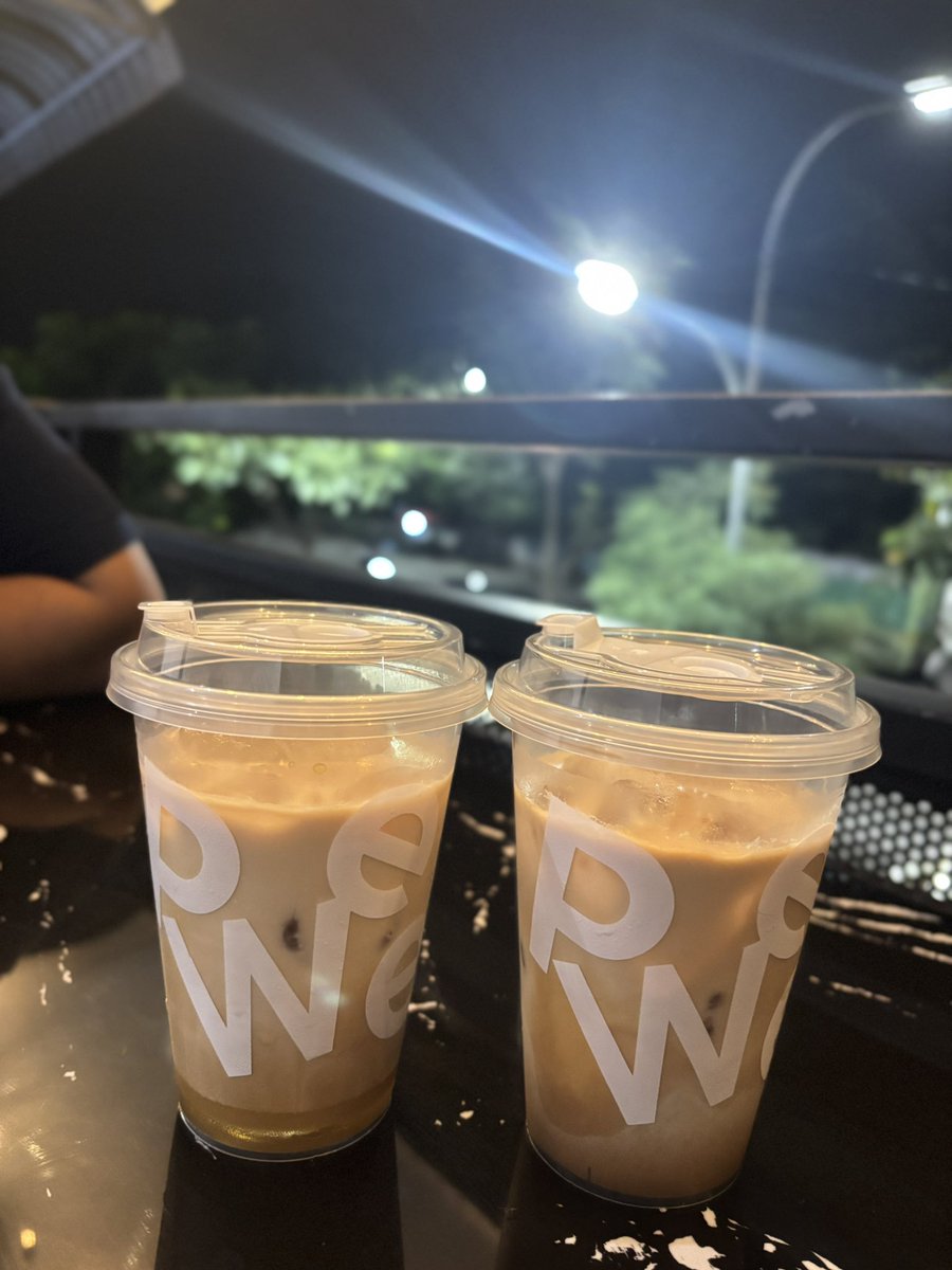 rsyntf's tweet photo. Ngopi w/ bestie https://t.co/DPg4cY8oel