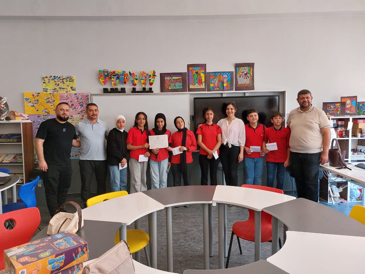 🗣<a href="/BilsemNizip/">Nizip Bilsem</a> tarafından düzelenen "ingilizce tiyatro yarışmasında ilçe 1. olduk.

İngilizce öğretmenlerimize ve öğrencilerimize başarıdan dolayı Thank You!😎

<a href="/tcmeb/">Millî Eğitim Bakanlığı</a> <a href="/nizipgovtr/">T.C. Nizip Kaymakamlığı</a>
<a href="/Gaziantep_MEM/">Gaziantep İl Millî Eğitim Müdürlüğü</a> <a href="/erdalkilinc27/">Dr.Erdal KILINÇ</a>
<a href="/cengizgundes46/">Cengiz GÜNDEŞ</a> <a href="/M_Kilicparlar/">Metin KILIÇPARLAR</a>
<a href="/Halit__Ates/">Halit ATEŞ</a> <a href="/Hkendrc/">HALİL KENDİRCİ</a>
<a href="/cevdetarslan33/">Cevdet Arslan</a>