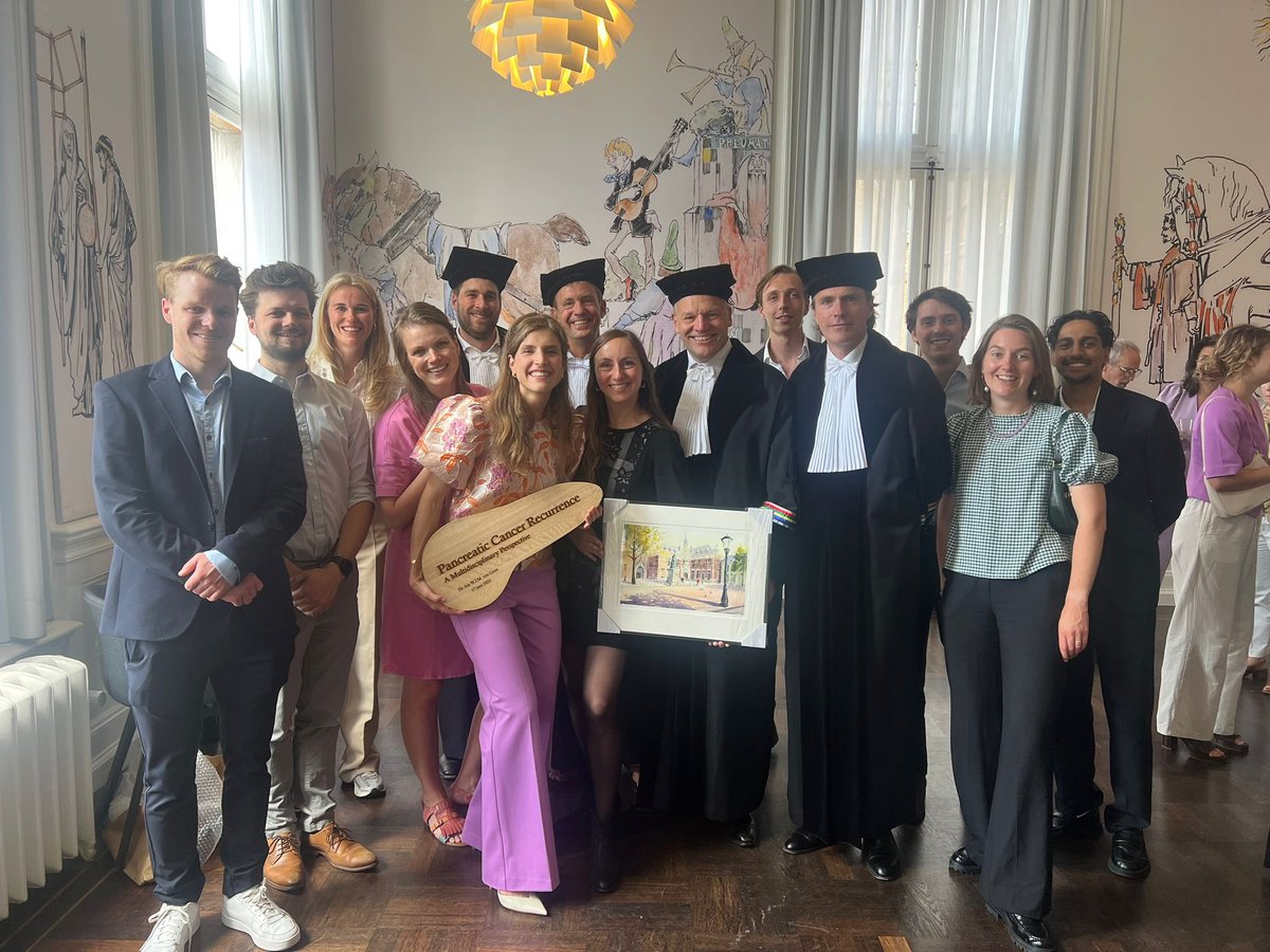 Great day: Iris van Goor defended her PhD today! We are all very proud of her! 🎉