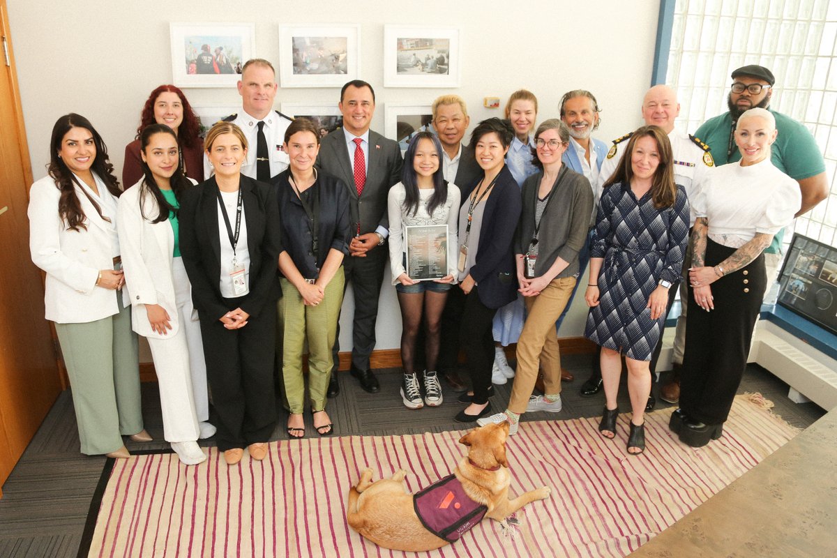 Minister Parsa visited Victim Services Toronto and highlighted Ontario’s $1 million investment in the Reclaim Project.

The funding supports survivors of human trafficking by helping them remove coercive and fraudulent debt from their names, and rebuild their lives.