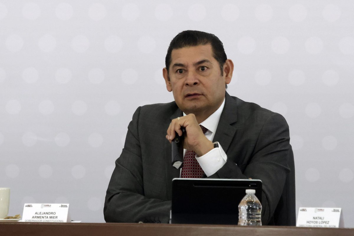 🗳📌 PAN PUEBLA RECONOCE VOLUNTAD DE ALEJANDRO ARMENTA PARA CONVOCAR FOROS SOBRE LA LEY CENSURA

El Comité Directivo Estatal del PAN en Puebla reconoció la participación de la sociedad en el debate sobre la reciente reforma al Código Penal del estado. 

Reforma llamada por