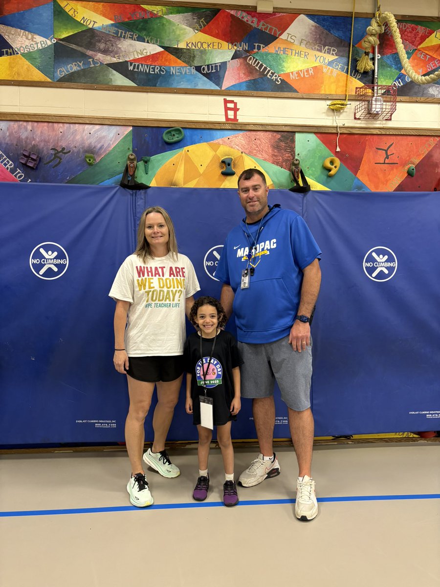 Spending the day with our PTO auction winner , PE teacher of the day!! <a href="/FulmarsFinest/">Fulmar's Finest</a> <a href="/allyfallman/">allyson fallman</a>
