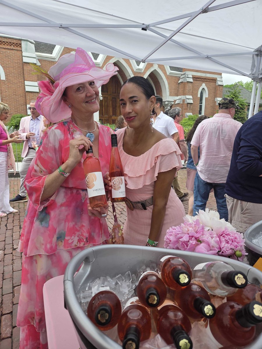 We had a blast at the 2025 Rosé Soirée in Geneva, NY 💕 Thanks to everyone who stopped by to sip our Cabernet Franc Rosé and Pinot Noir Rosé—floral, fruity, and perfectly dry.

Learn more about this pink-filled evening: genevacommunity.org/rose-soiree
#RoséSoirée #DrinkPink #flxwine