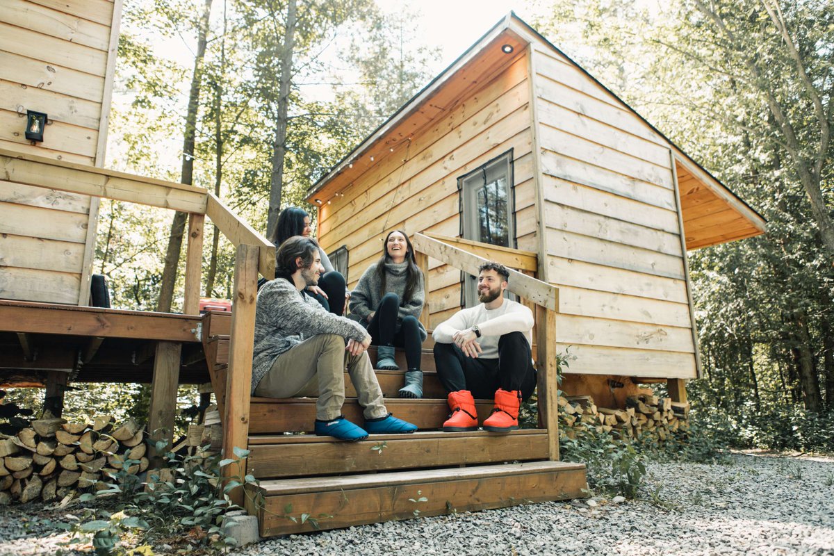 #Baffin Hybrid Slippers for the whole crew. ❤️

Visit Baffin.com to see the full collection today.