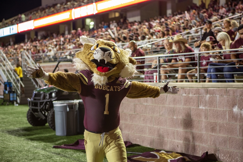 TXSTAdmissions's tweet image. From pep rallies to game days, Boko has been repping Bobcat pride for decades! 🐾 
 On #NationalMascotDay, we’re celebrating the legend— #TXST’s one and only Boko! 

Learn about the legend here: ow.ly/FQEq50W8pAC