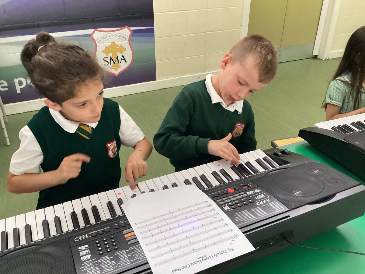SMA_Year2's tweet photo. Our final workshop today has been an incredible music lesson with @Resonatemusic15 where we learned to play Sergeant Pepper Lonely Hearts Club Band 🎹🎼@StMargarets_ https://t.co/mMdJ7mwCp0