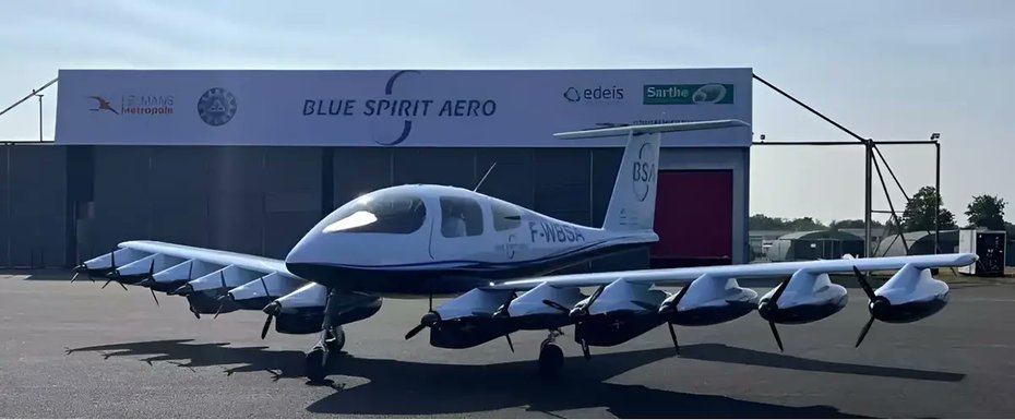 Dragonfly #Hydrogen Plane Taxis Into Aviation History with World-First Airport Refueling in Le Mans. 

#HydrogenAviation #SustainableFlying #HydrogenNow #FuelCells 

fcw.sh/0O0r8d
