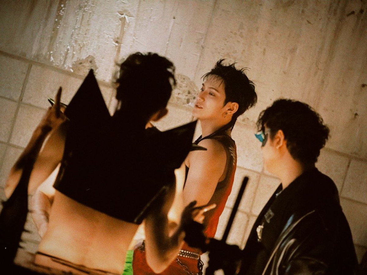 mingyu's tweet image. ⚡️_⚡️