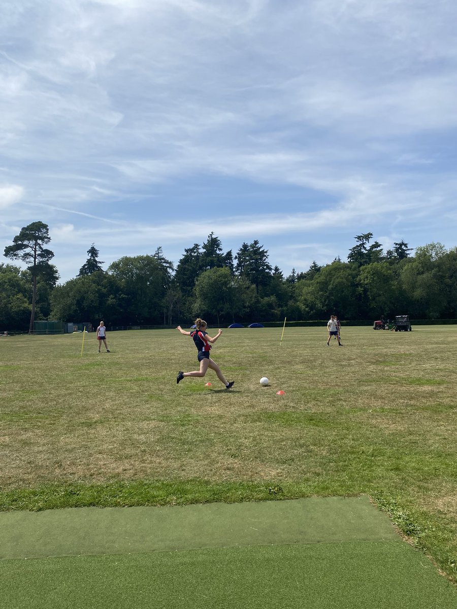 Divisional Team Building Day is underway and there are so many fun activities going on including high ropes, tug of war and football rounders!⚽️🪢👍

#PangCollCommunity