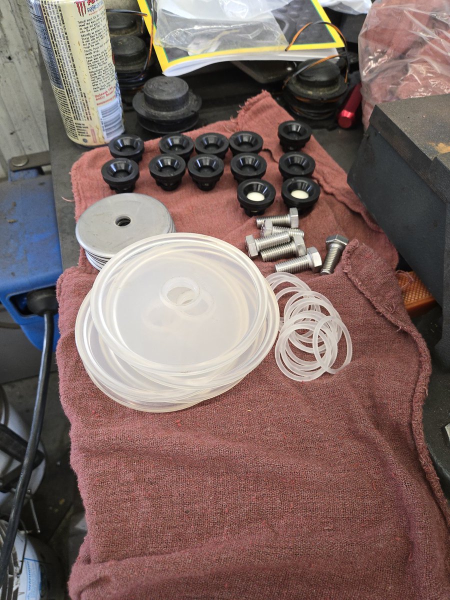 Hardi six diaphragm pump rebuild day. Picked up a new Hardi rebuild kit from a local Ag dealer for a fraction of the cost. #shoparound