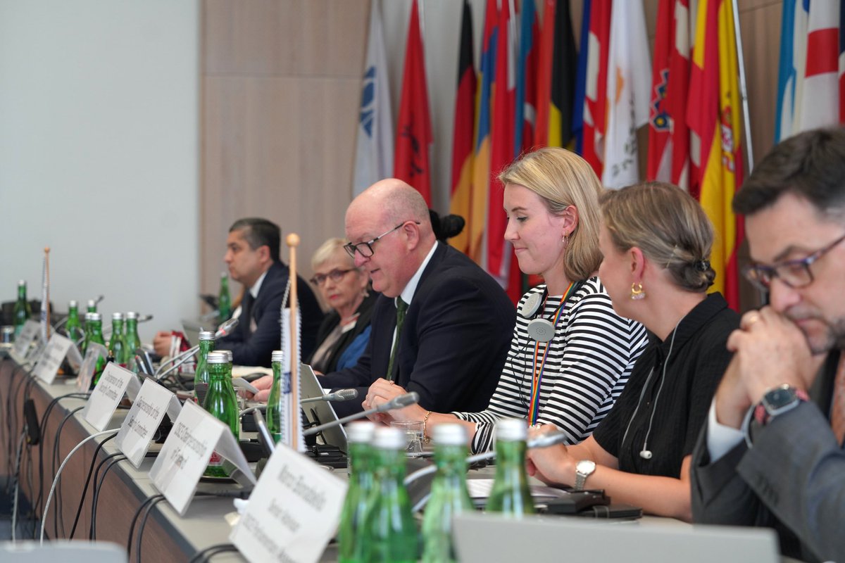 SwitzerlandOSCE's tweet image. How can online youth radicalization be addressed by media literacy, early intervention, and multi-stakeholder action? Today’s #SC tackled these questions and more, highlighting the growing threats that social media and gaming platforms can pose.👨‍💻 #OSCE 
📸OSCE /Ghada Hazim