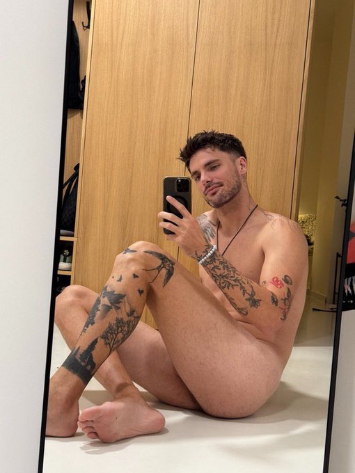 Looking for a naughty boyfriend.
Apply in comment