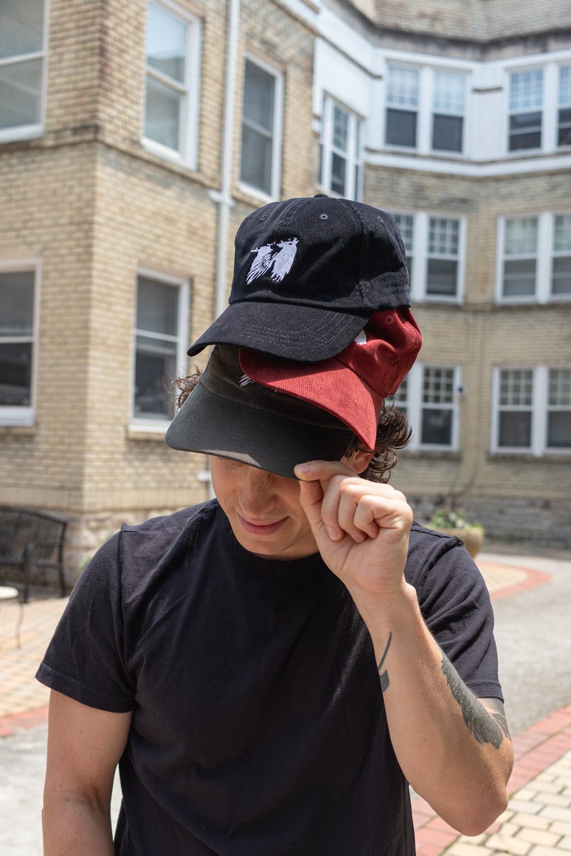 bydrewelliott's tweet photo. I'll be giving away two Corduroy Hats to those who pre-save my new song "I Hope I Never Leave Your Mind" !! just pre-save on any streaming service to enter via this link: https://t.co/QkBcA3Lw7n https://t.co/wPWJbcHYqK