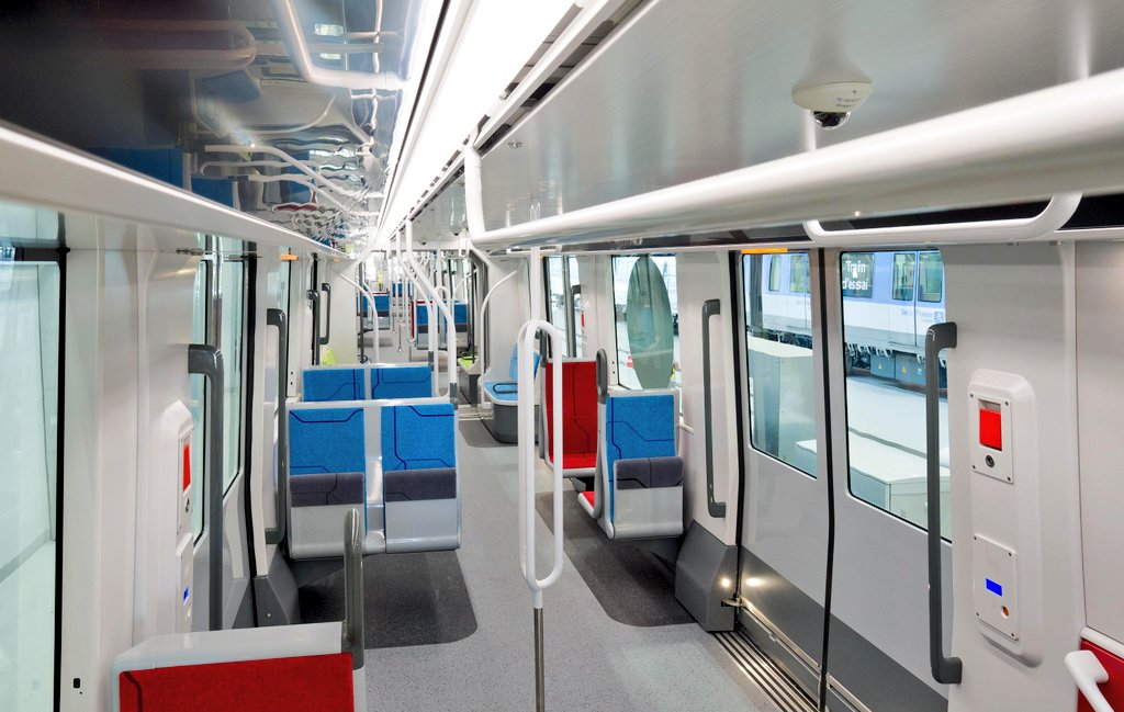 🟢 La ligne 18 avance à grands pas ! Les rames de la future ligne de métro sont arrivées au nouveau centre de commandement de Palaiseau. Des rames 100% automatiques, climatisées, avec du Wifi et de la videoprotection... bref des rames <a href="/Alstom/">Alstom</a> au top de la technologie pour