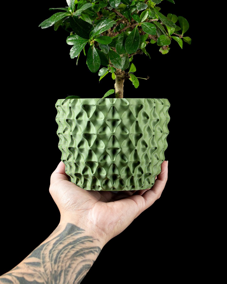 MODERNMACHINE3D's tweet image. Tri-Wave Planter Pot by MODERN MACHINE
STL available on our @Thangs3D profile. You can start 3D printing this yourself.
