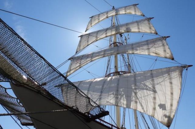 Zeilschip Bounty Nieuws: Vacature; Matroos zeilschip Bounty (Fulltime) zeilschipbounty.nl/vacature/matro…