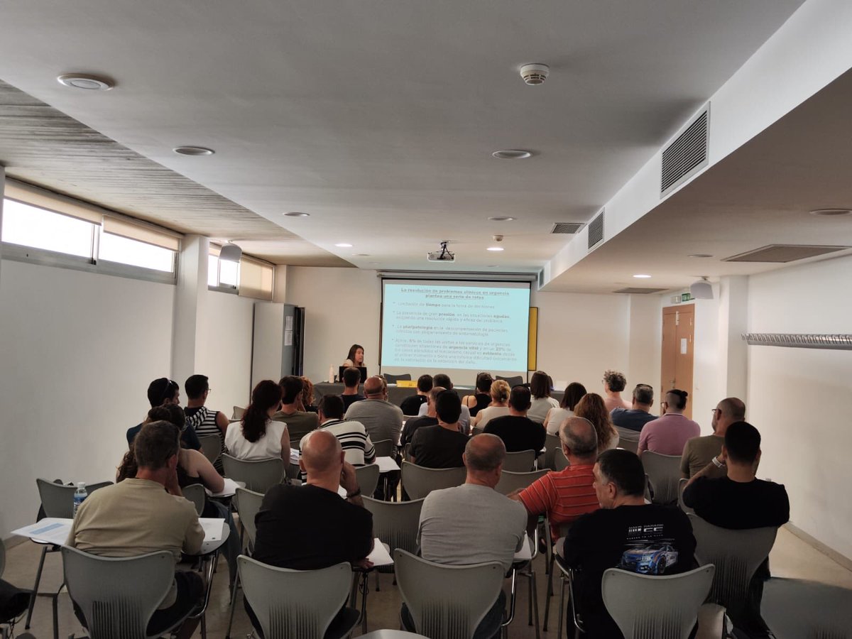 Esta semana estamos impartiendo dos cursos de Urgencias Cardiológicas a nuestros soci@s. Siempre apostando por la formación continuada del TES.