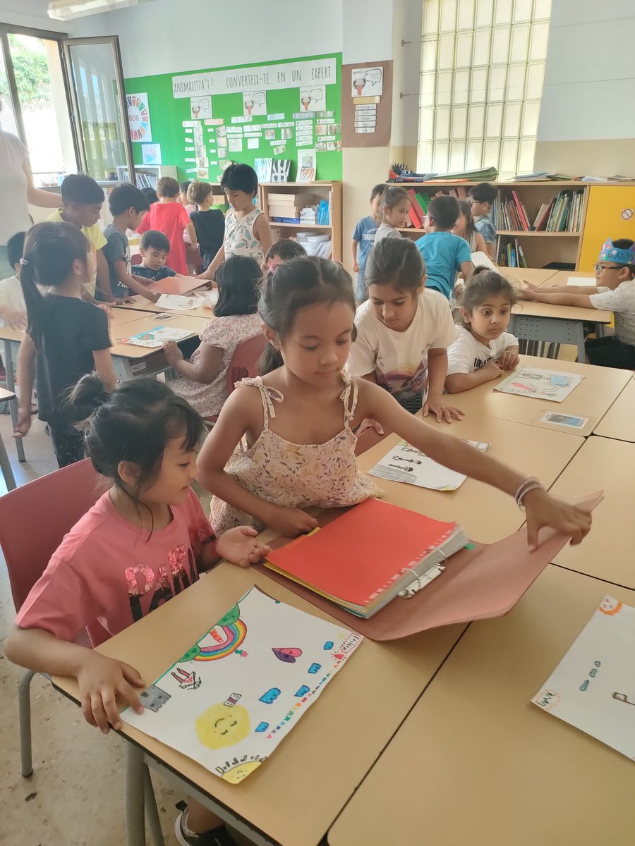 Avui els companys i companyes de 1r de Primària, han convidat, acollit  i acompanyat a l'alumnat d'I5, per conèixer la que serà la seva nova aula al setembre. Créixer comporta nous reptes i quina il•lusió canviar d'etapa! @escolaoberta <a href="/intensament/">Sury</a>