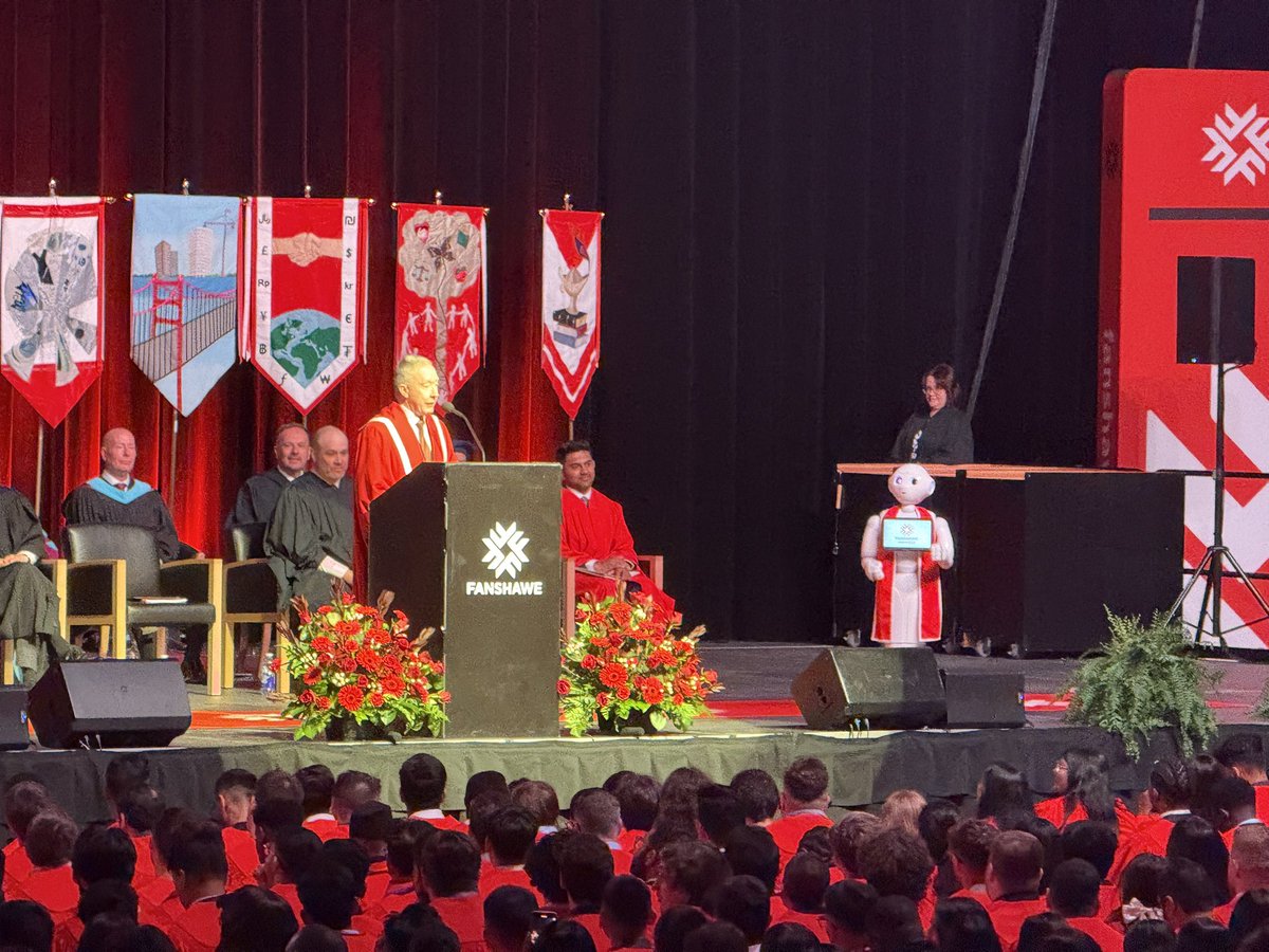 AI BOT Pepper wishes graduates good luck