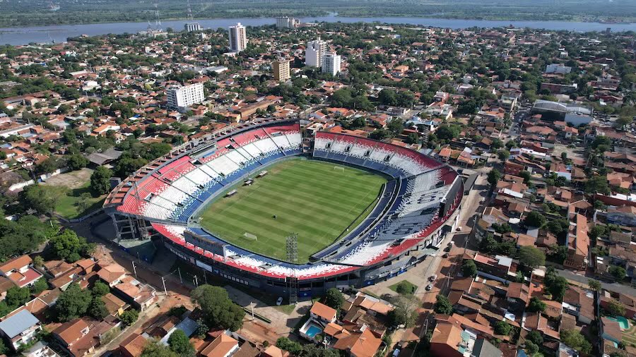 Sin Falta (@sinfaltapy) on Twitter photo Cuando <a href="/APFOficial/">APF</a> envió el informe de los estadios para el Mundial 2030, éste decía que remodelar <a href="/ElDefensores/">ueno Defensores Del Chaco</a> costaría $40M.
<a href="/cotonogues/">Rodrigo Nogues</a> y <a href="/agdws/">Alejandro Domínguez</a> le hacen creer a los socios de #Olimpia que harán un estadio mundialista desde cero por $60M.
Ellos saben bien q es mentira. Cuando <a href="/APFOficial/">APF</a> envió el informe de los estadios para el Mundial 2030, éste decía que remodelar <a href="/ElDefensores/">ueno Defensores Del Chaco</a> costaría $40M.
<a href="/cotonogues/">Rodrigo Nogues</a> y <a href="/agdws/">Alejandro Domínguez</a> le hacen creer a los socios de #Olimpia que harán un estadio mundialista desde cero por $60M.
Ellos saben bien q es mentira.