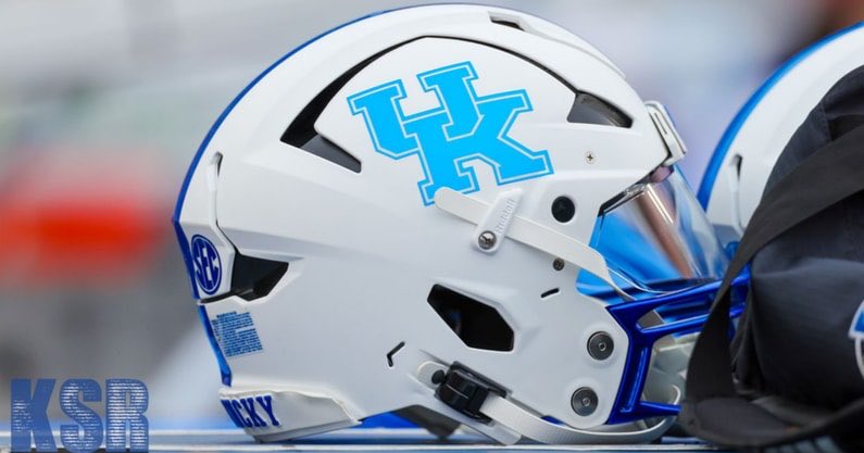 We are less than a week away from the dead period. Kentucky will have official visitors on campus for the final 10 days of the recruiting season. 

Here’s who is expected to arrive today: on3.com/teams/kentucky…