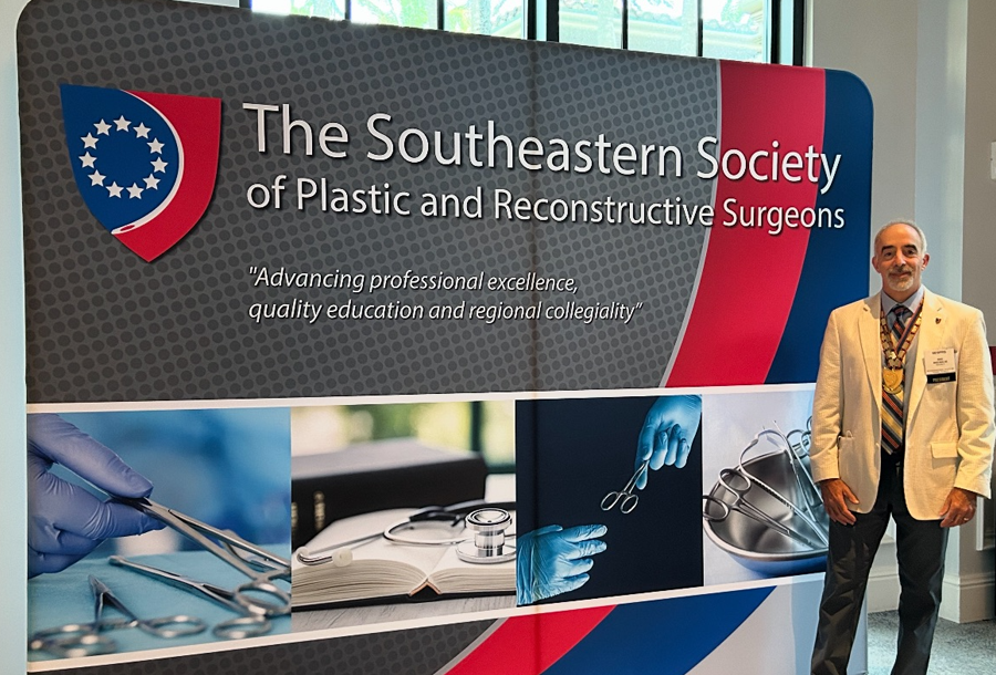 UF Surgery (@ufsurgery) on Twitter photo Congratulations to Bruce Mast, MD, chief of Plastic Surgery and the Maurice J. Jurkiewicz Professor! Dr. Mast is the 2025 president of the Southeastern Society of Plastic and Reconstructive Surgeons. πππ§‘πππ
Thank you for your leadership and representation, Dr. Mast! Congratulations to Bruce Mast, MD, chief of Plastic Surgery and the Maurice J. Jurkiewicz Professor! Dr. Mast is the 2025 president of the Southeastern Society of Plastic and Reconstructive Surgeons. πππ§‘πππ
Thank you for your leadership and representation, Dr. Mast!