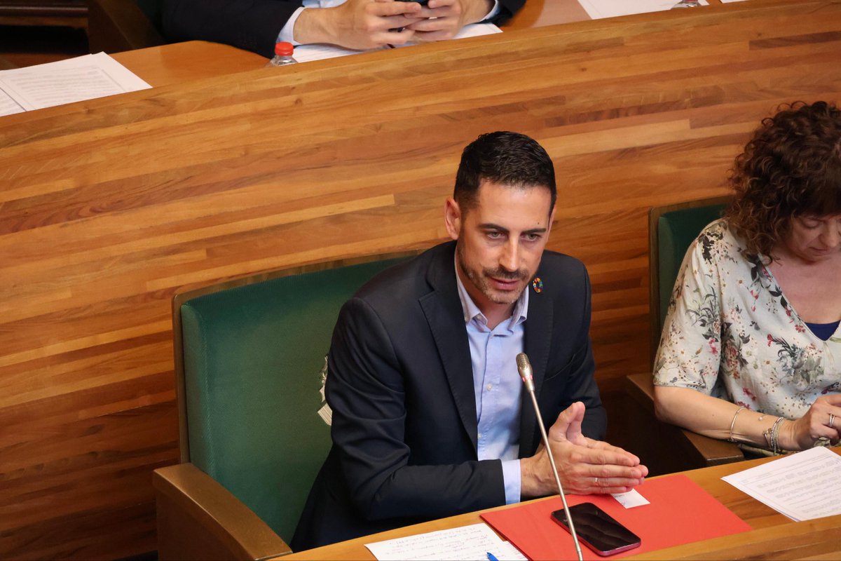 El Grupo Socialista denuncia que <a href="/dipvalencia/">Diputació de València</a> lleva medio año sin convocar la comisión de seguimiento del presupuesto de 2025.
 
El gobierno provincial y la ultraderecha impiden en el pleno la aprobación de una propuesta para que Diputación asuma los recortes de la Generalitat