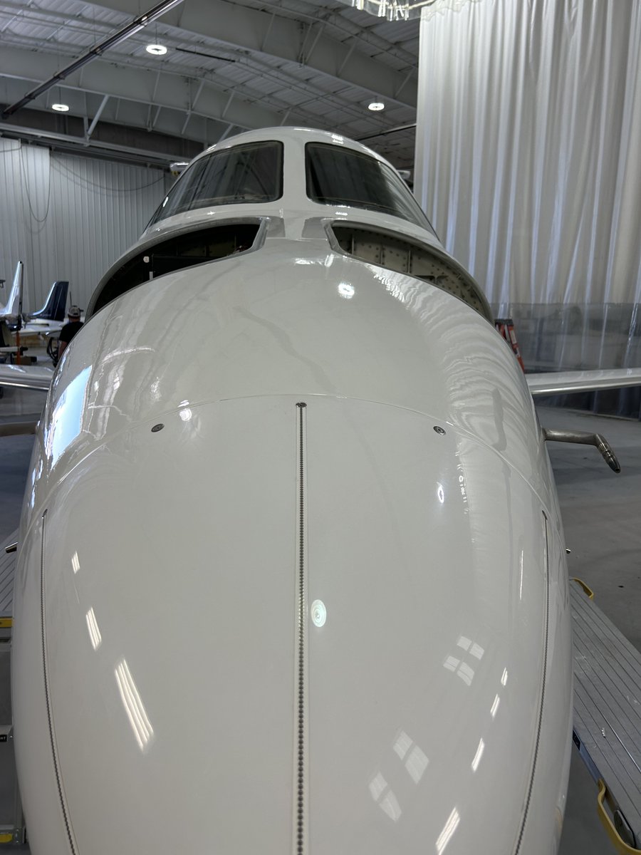 sfinc1986's tweet image. The moment we’ve all been waiting for!

7️⃣ Painted and finished repair, looking like new again
From damage to dazzling — mission accomplished.

#StraightFlight #AircraftRepair #FinalTouch #BeforeAndAfter