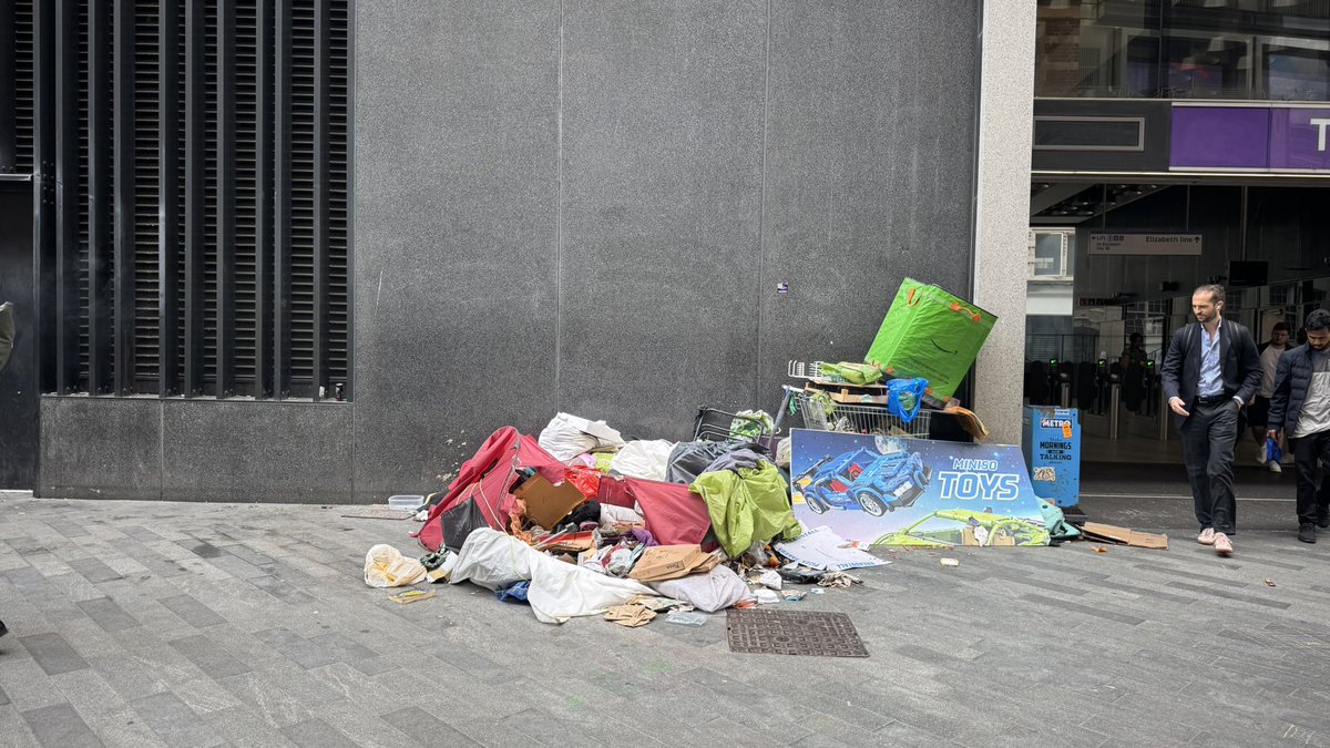 Absolutely anarchic and probably a health hazard. Should be pretty straightforward to clean up. @May