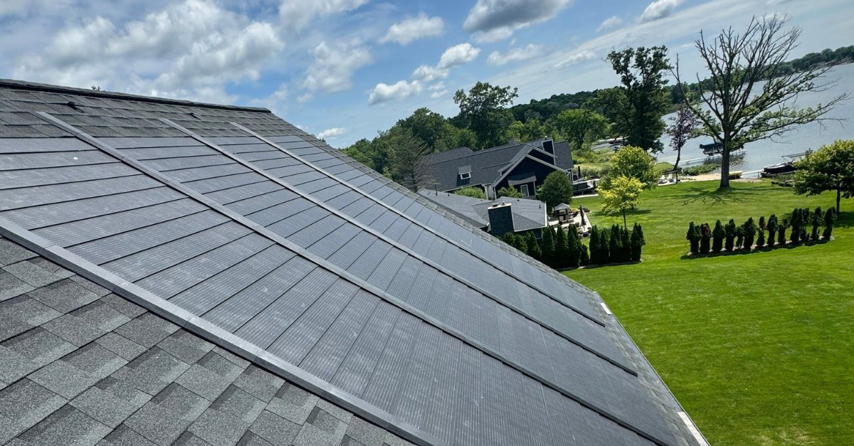 performancmi's tweet photo. #SteepRoof? Your roof pitch may be adding $$$ to your project. 🏠 Learn how roof angles affect cost, materials &amp; install time in our latest blog.

Serving #Pontiac, #AnnArbor &amp; #GrandRapids, Performance Roofing &amp; Siding are your trusted #ResidentialRoofingContractors in Michigan. https://t.co/k8fI7QWyaE