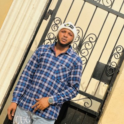 AdebareAde32654's tweet photo. #NewProfilePic https://t.co/pz1MOAErux