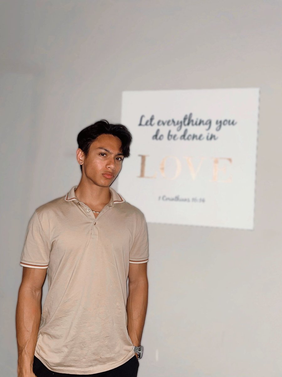 Chris 🕊️ tweet media