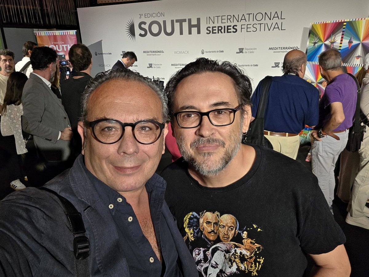 Jorge Foley (@jorgefoley1977) on Twitter photo Con el gran <a href="/JMSerranoCueto/">José Manuel Serrano Cueto</a> en la presentación de <a href="/southseriesfest/">South International Series Festival</a> Que alegría conocerte en persona. Con el gran <a href="/JMSerranoCueto/">José Manuel Serrano Cueto</a> en la presentación de <a href="/southseriesfest/">South International Series Festival</a> Que alegría conocerte en persona.