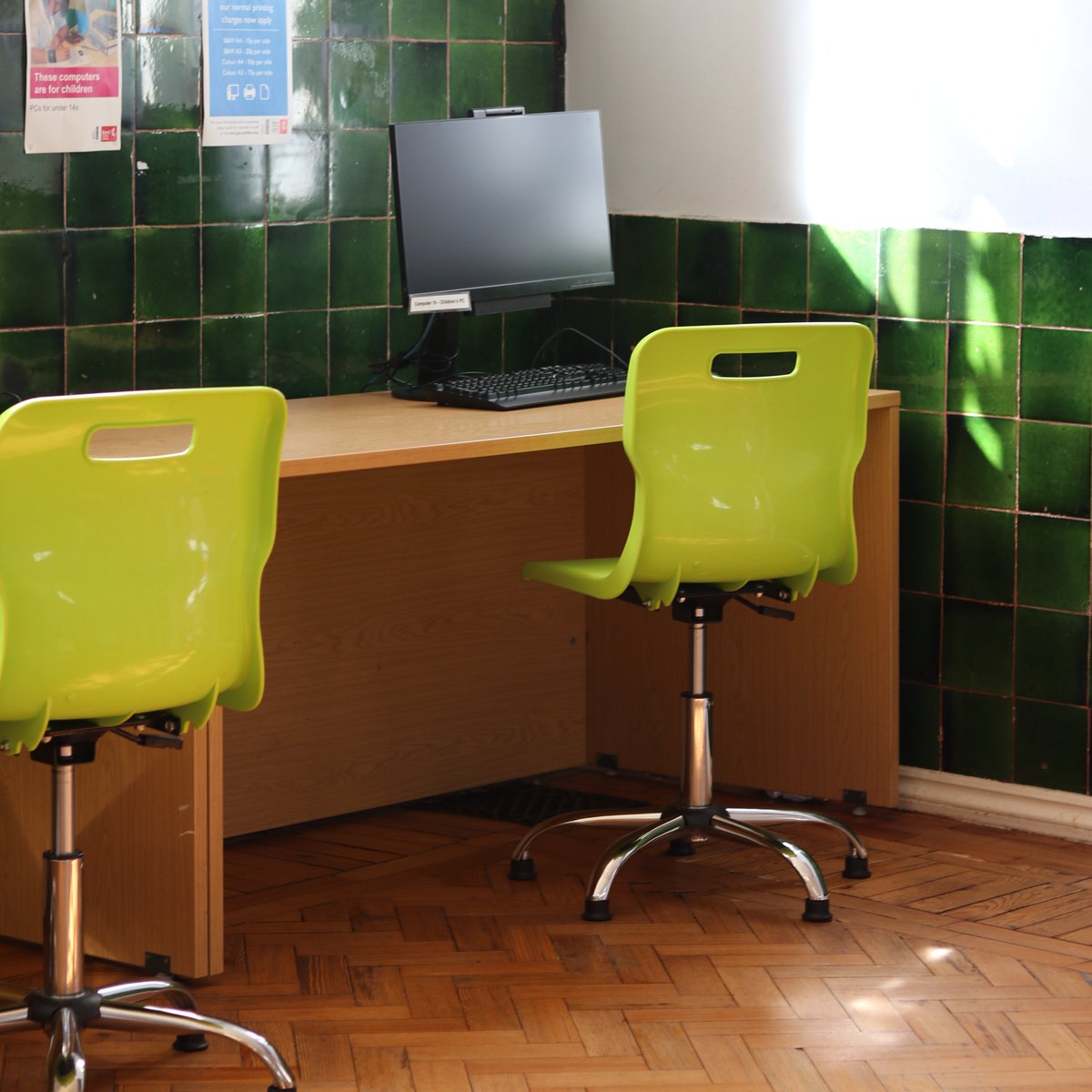 Good news! The printer at #Gravesend Library has been repaired, and printing services are now available.

Find libraries with low cost printing and photocopying facilities near you at kent.gov.uk/findalibrary