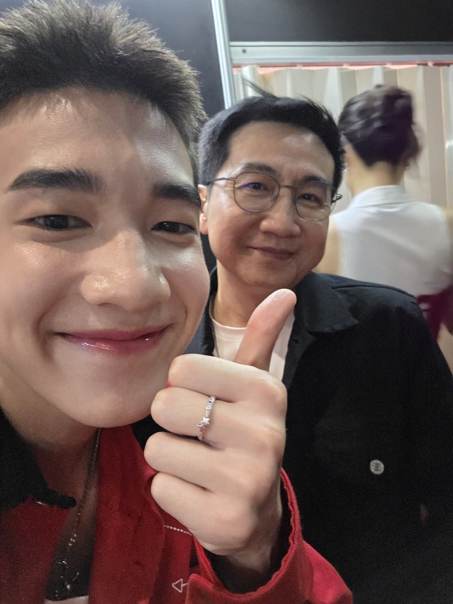___progresss___'s tweet photo. ขอบคุณงานGMMTV POCKY IDOL ด้วยนะครับเป็นงานที่สร้างไอดอลจริงๆผมชอบงานนี้มากอยากให้ทุกคนมาเป็นเด็กใหม่แกะกล่องกันนะครับ ขอบคุณPOCKY ขอบคุณGMMTVที่เอาเด็กใหม่ตัวเล็กๆอย่างพวกเรามาน��ครับ ขอบคุณมากๆเลยจริงๆครับ🥰❤️
    ขอบคุณแฟนคลับทุกๆด้อมที่มาให้กำลังใจเรามาให้เสียงกรี้ดดังๆ ขอบคุณจริงๆครับ ถ้าไม่มีพวกคุณก็คงไม่มีผมกับแอลม่อนครับ🙏🙏🙏
    ไปออดิชั่นกันเยอะๆเลยน้าาา มีโอกาสแล้วลองทำและกอดมันให้แน่นที่สุดเท่าที่จะทำได้☺️
 https://t.co/AYdflJ9746
POCKY IDOL CRUNCH AMPG

#GMMTVPOCKYIDOL
#ProgressPassawish
#AlmondProgress
#ด้อมภภ #PSPW