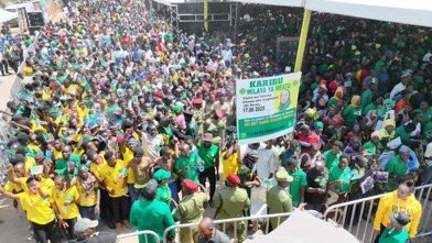 SERIKALI YAJIDHATITI UPATIKANAJI WA UMEME NA MAJI YA UHAKIKA MEATU, SIMIYU

Leo Jumanne Juni 17, 2025, Rais wa Jamhuri ya Muungano wa Tanzania Dkt. Samia Suluhu Hassan akiwa Meatu Mkoani Simiyu, amebainisha kuwa Serikali yake imeshapeleka Umeme kwenye Vijiji vyote 109 vya Meatu,