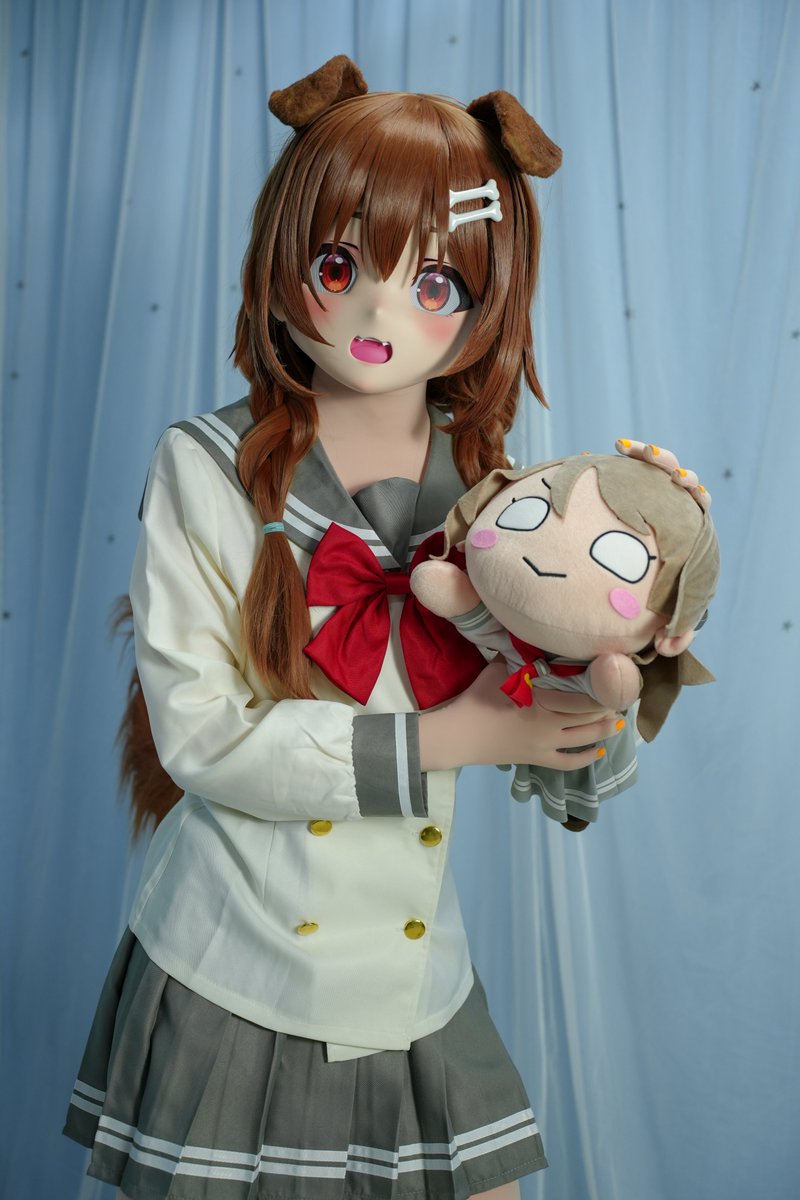 もうすぐAqoursのfinal liveだよね
ただ着てみたいだけ
かわいい制服👀

#kigurumi #着ぐるみ