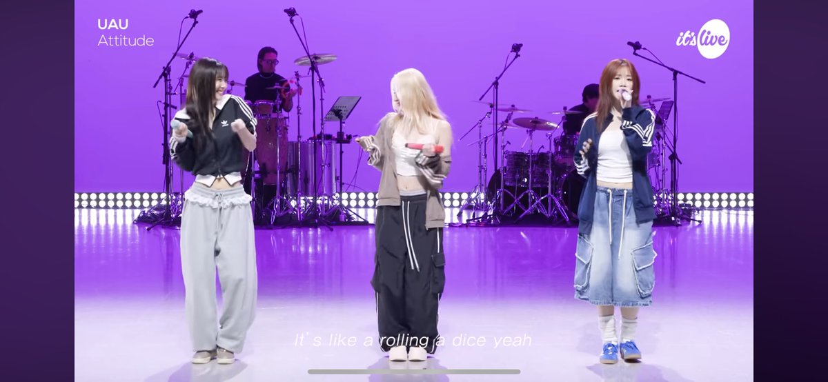 이 영상을 정말 뎨속 반복 재생했거든요. Attitude 는 제 최애곡이고 <a href="/itsLIVEofficial/">it's Live</a> 가 하신 편곡은 정말 너무 멋있어요. 딱 제 취향이에요!! 유아유를 위해 이런 멋진 편곡을 해주셔서 감사합니다>< 몇번 봐도 지치지 않는 제 최애 영상이에요!!

#itsLive_event_UAU
#itsLive #UAU