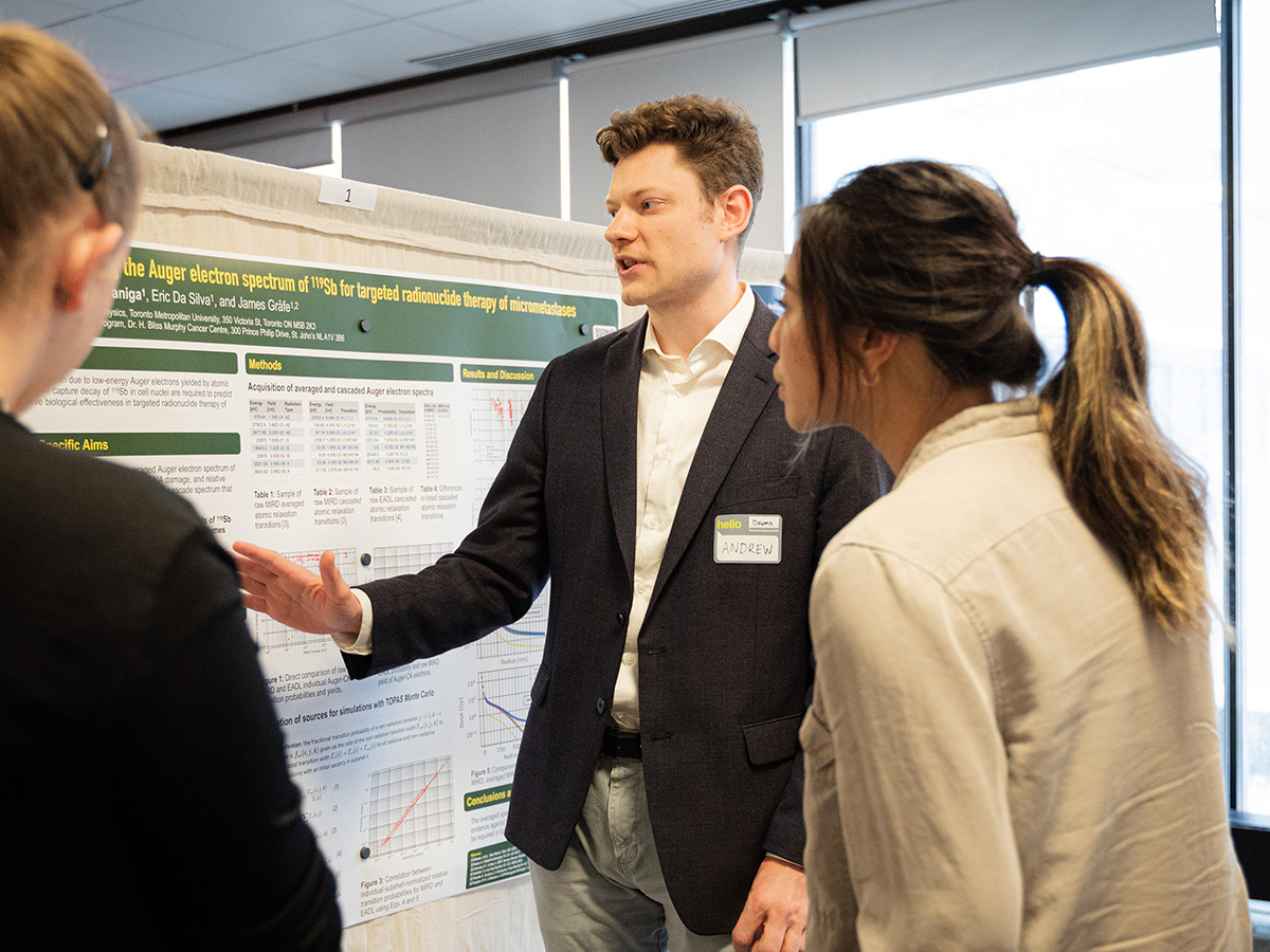 TorontoMetSci's tweet image. Learn about a few of the graduate students conducting groundbreaking research and pushing boundaries in science: torontomu.ca/science/year-i…
#FOSYearInReview