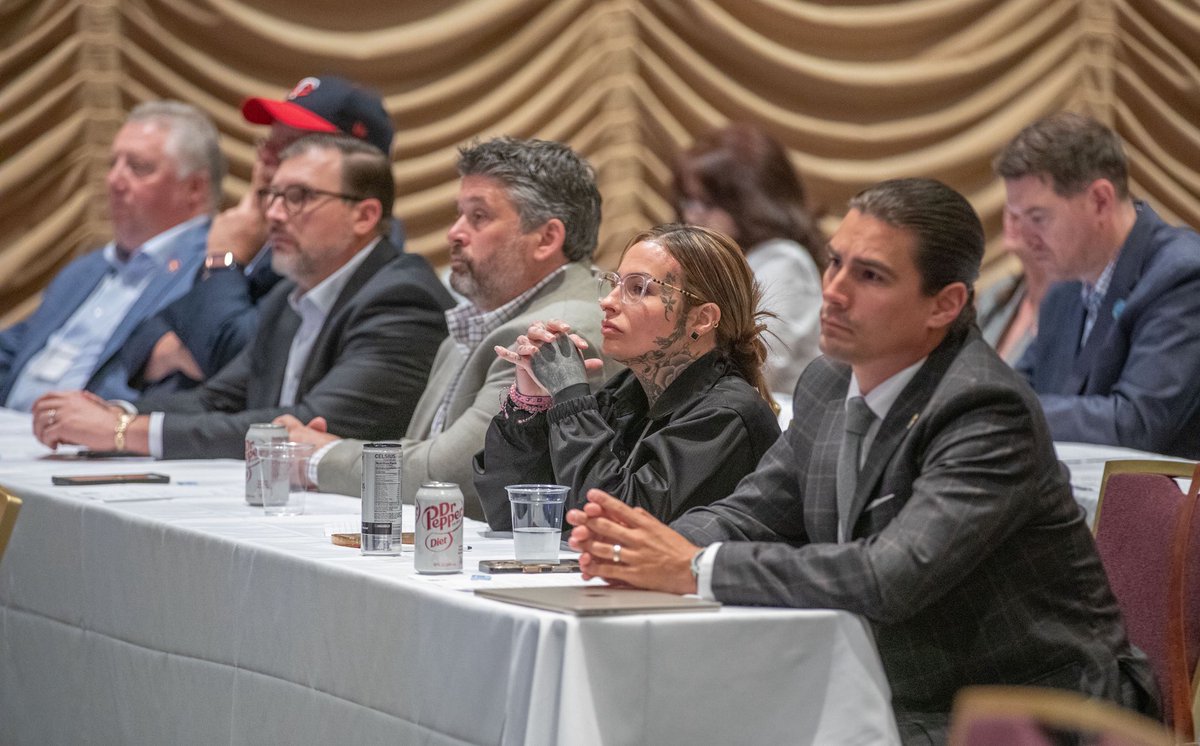 Local 638 staff had the opportunity last week to attend some incredible trainings at the annual Teamsters Joint Council #32 conference.

We had IBT reps presenting on organizing, regional and national policy, communications, labor law, and UPS Central Region updates to name a few