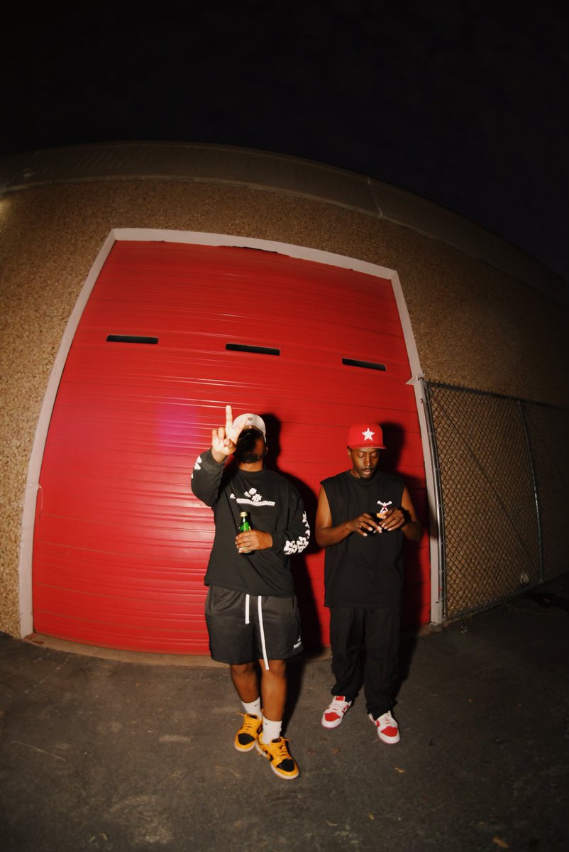 New single “THE PLOT” out now! 

Fall through and run that up 🛸