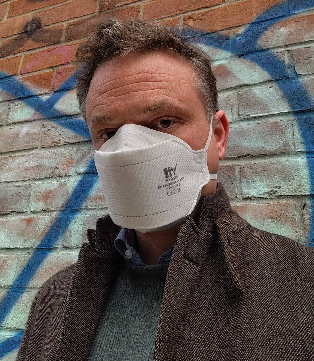 Ninawildflower's tweet image. Sensible, practical advice on how to dress for the office.