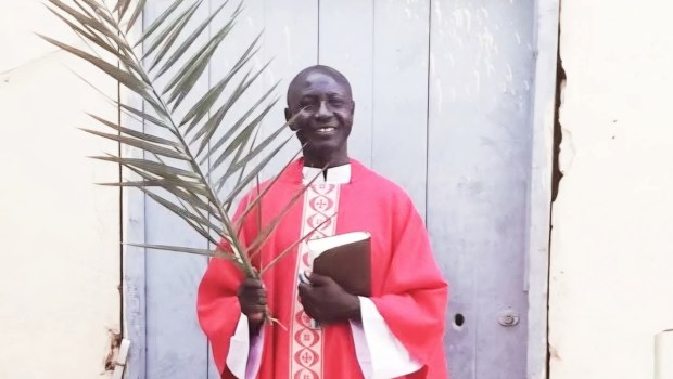 🇸🇩🕊️ALERTE | Le père Luke Jumu, curé d’El Fasher (Nord-Darfour, Soudan), est décédé le 13 juin 2025 des suites de graves blessures causées par une balle perdue lors d’un assaut des Forces de soutien rapide (RSF).