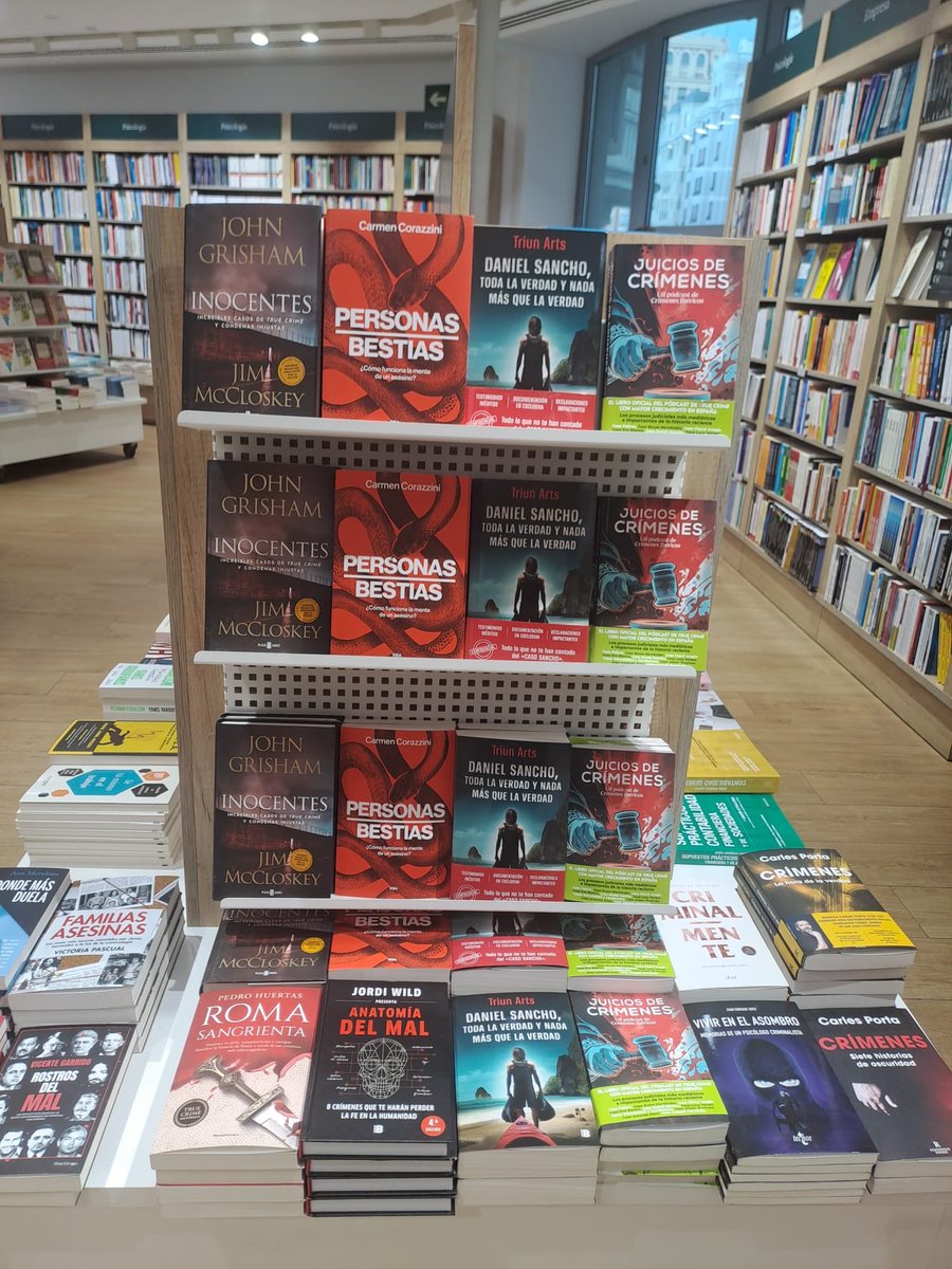 📚📚Nos encanta ver el libro de #juiciosdecrimenes entre las principales cabeceras de #truecrime Gracias a todos🥰🥰