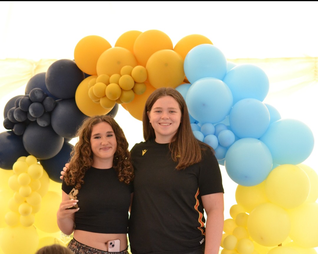 Tracey Rogers (@traceyrogers83) on Twitter photo Super proud of my girl Lyra Dave! What an incredible season of rugby ๐ always giving ๐ฏwith a positive, determined attitude to everything she does! Keep being you, my girl! #herstory <a href="/RugbyKnights/">Knights Rugby</a> <a href="/waleswomenrugby/">Welsh Women's Rugby๐ด๓ ง๓ ข๓ ท๓ ฌ๓ ณ๓ ฟ</a> <a href="/AG_GwentIsCoed/">AddGorff_GwentIsCoed</a> Super proud of my girl Lyra Dave! What an incredible season of rugby ๐ always giving ๐ฏwith a positive, determined attitude to everything she does! Keep being you, my girl! #herstory <a href="/RugbyKnights/">Knights Rugby</a> <a href="/waleswomenrugby/">Welsh Women's Rugby๐ด๓ ง๓ ข๓ ท๓ ฌ๓ ณ๓ ฟ</a> <a href="/AG_GwentIsCoed/">AddGorff_GwentIsCoed</a>